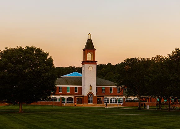 Arnold Bernhard Library during sunset