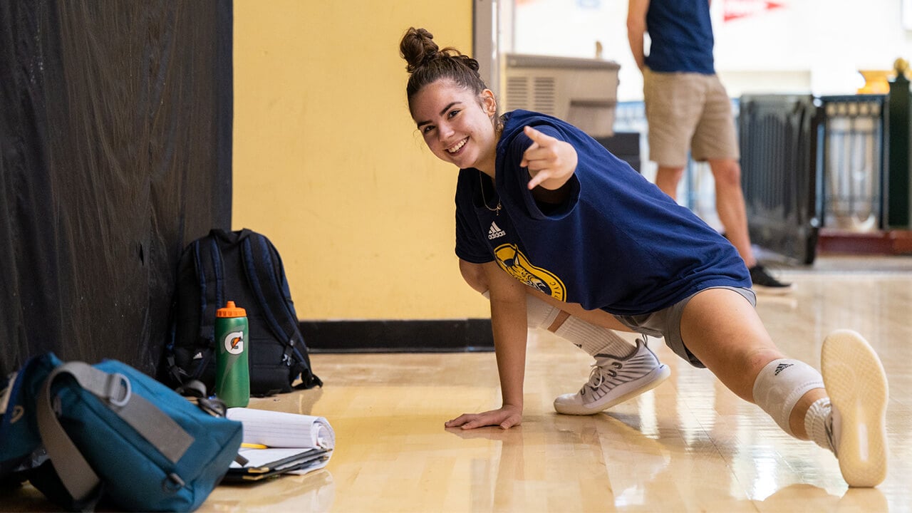 Damla Gunes warming up before the game.