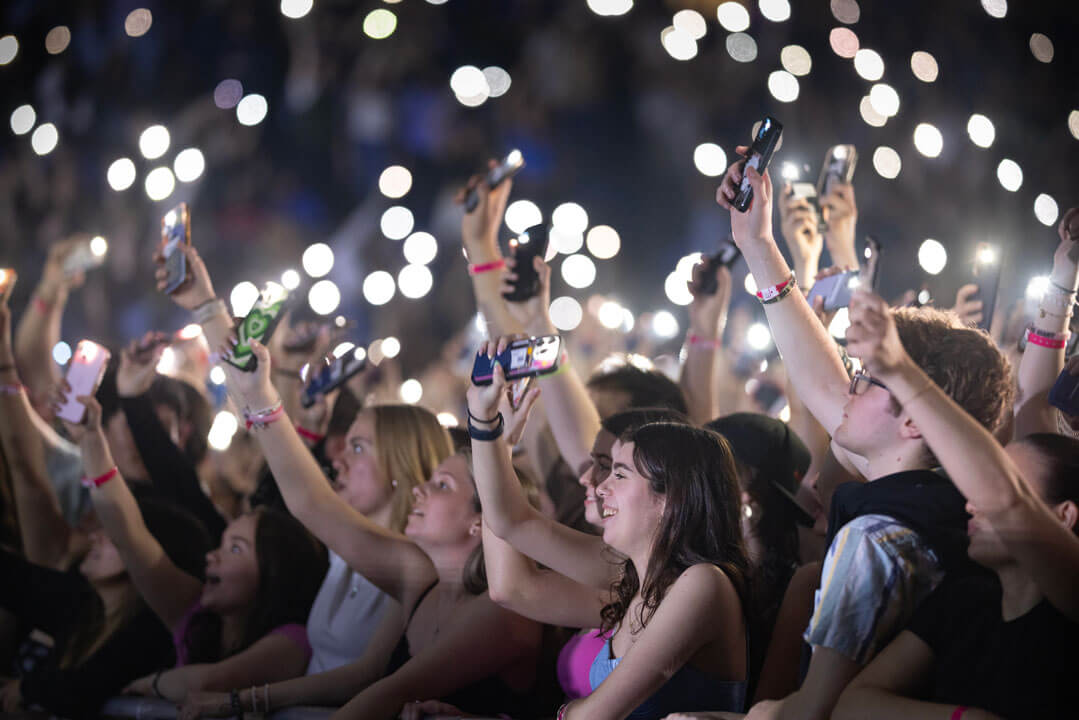 Flo Rida turns up the heat at Wake the Giant concert | Quinnipiac Today