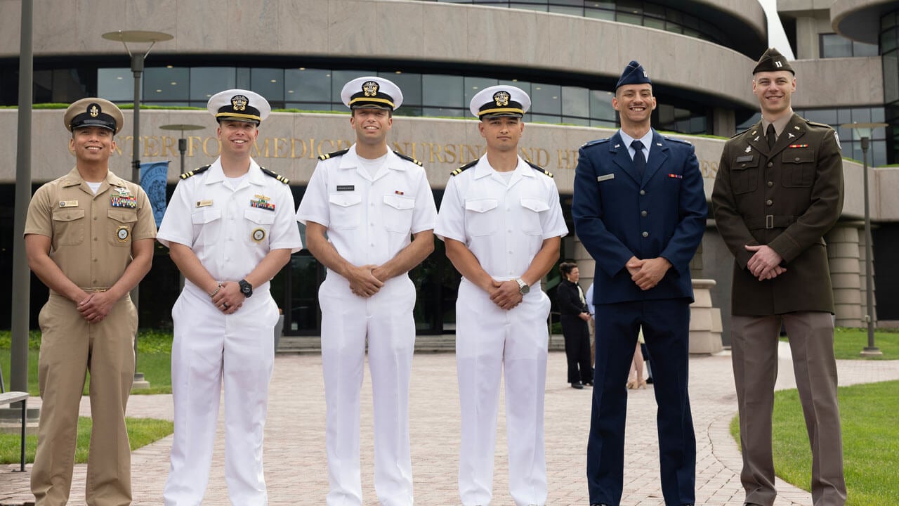 2024 Class of Medicine veterans pose for photo