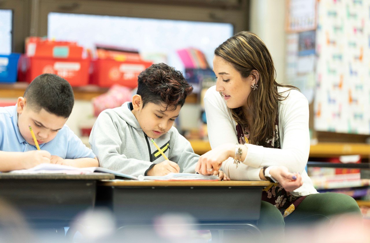 MAT student teaching young kids